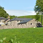 Autumn Cottage-ukc6556 * Natland