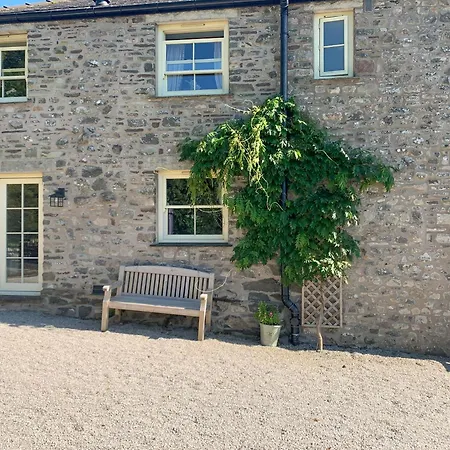 Autumn Cottage-ukc6556 * Natland