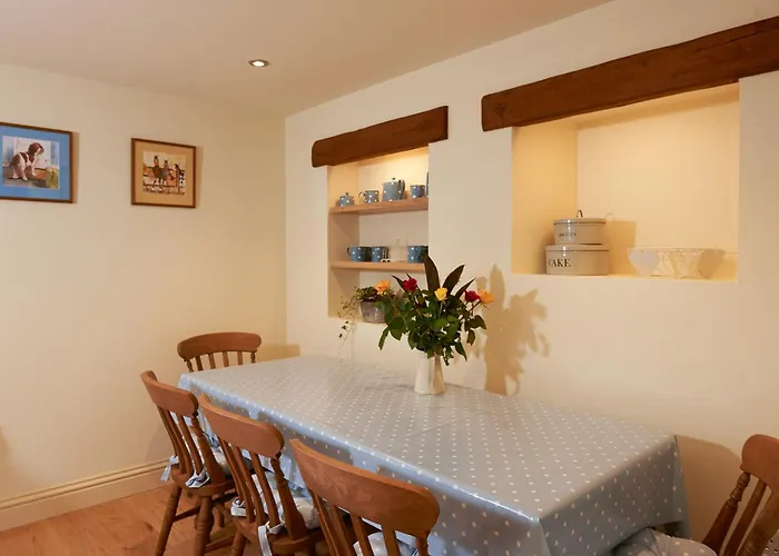 Autumn Cottage-ukc6556 Natland